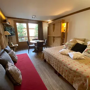 https://studio-30m2-residence-chalet-de-solaise-n-a111.hotels-rhonealpes.com